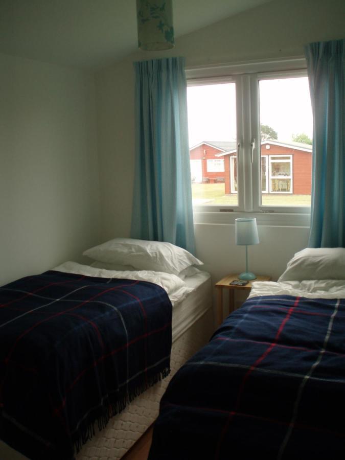 Chalets & Lodges At Atlantic Bays Holiday Park แพดสโตว์ ภายนอก รูปภาพ